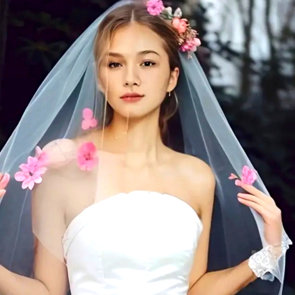 Floral veil in pink flowers